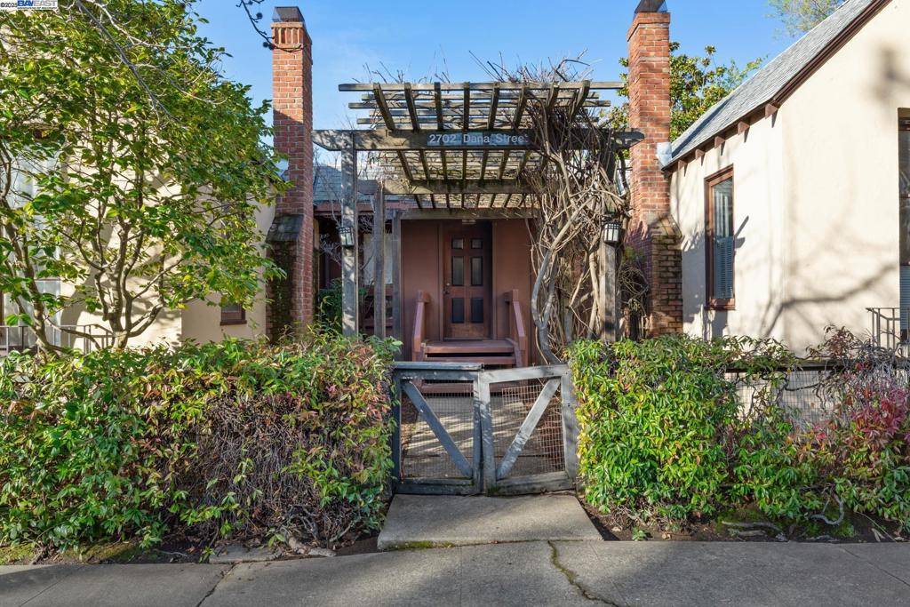 Berkeley, CA 94705,2702 Dana St