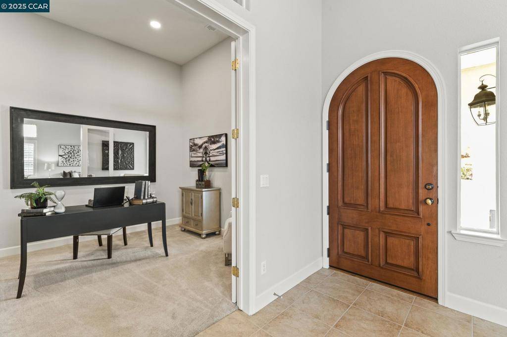 Concord, CA 94521,960 Maplegate Ct