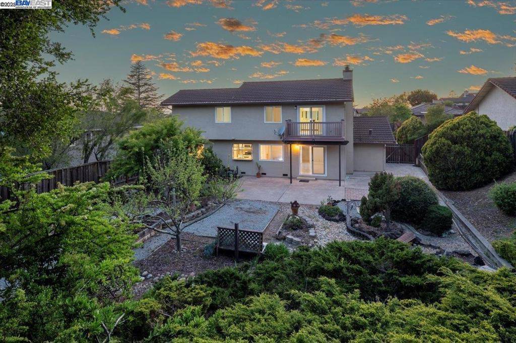 Castro Valley, CA 94552,18714 E Cavendish Dr