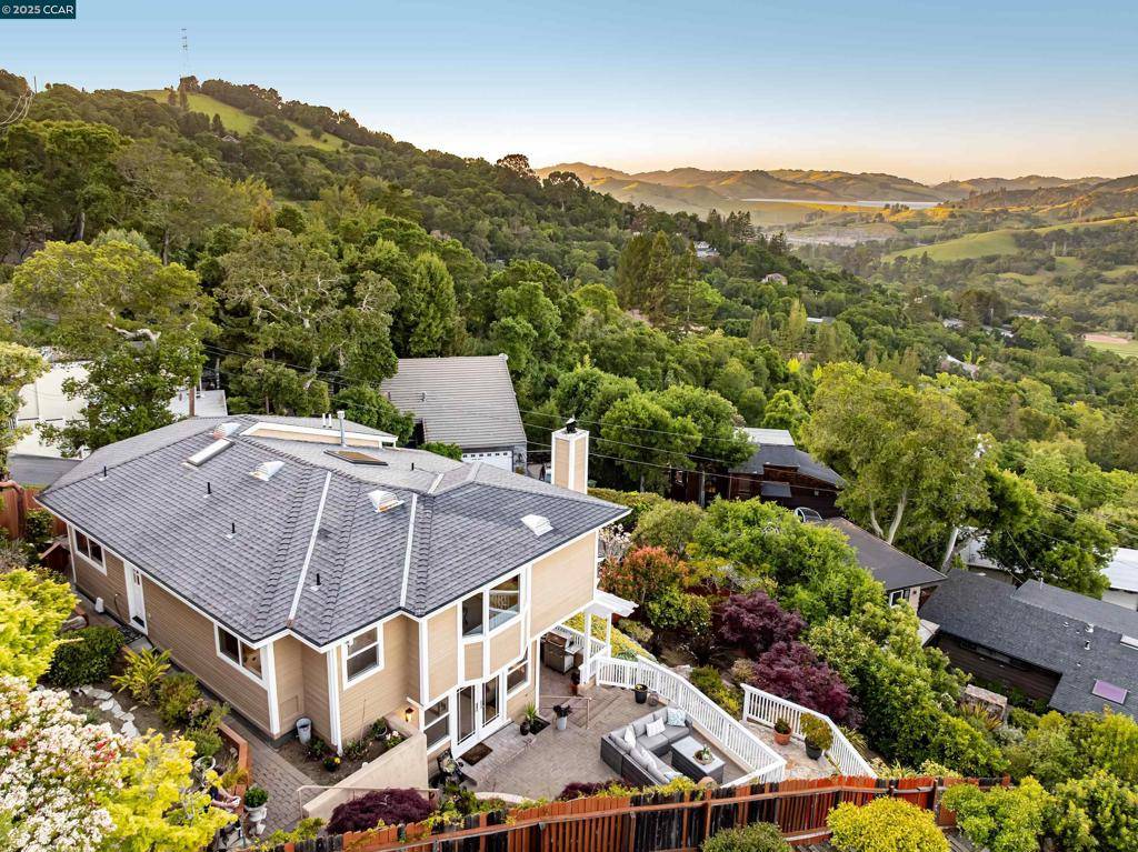 Orinda, CA 94563,87 Claremont Ave