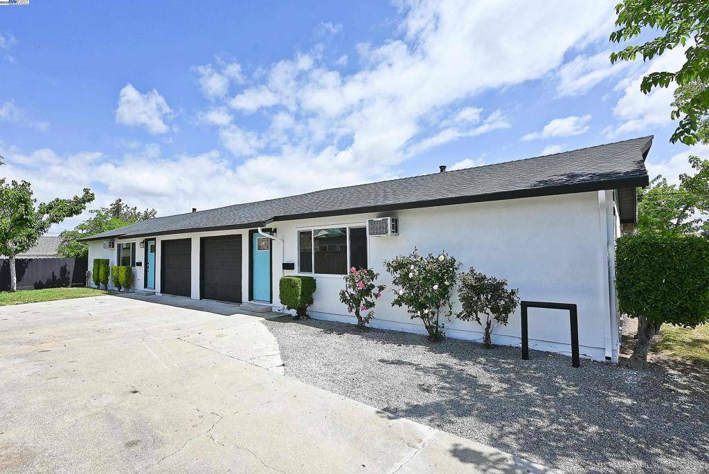 Livermore, CA 94551,1438 Locust St