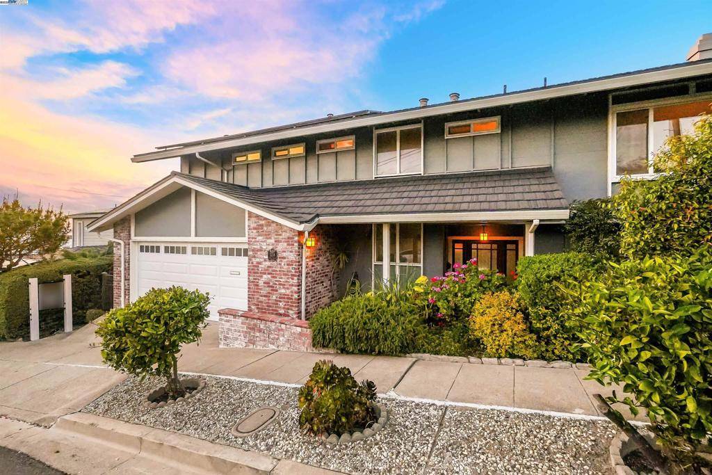 Hayward, CA 94542,3218 Oakes Dr