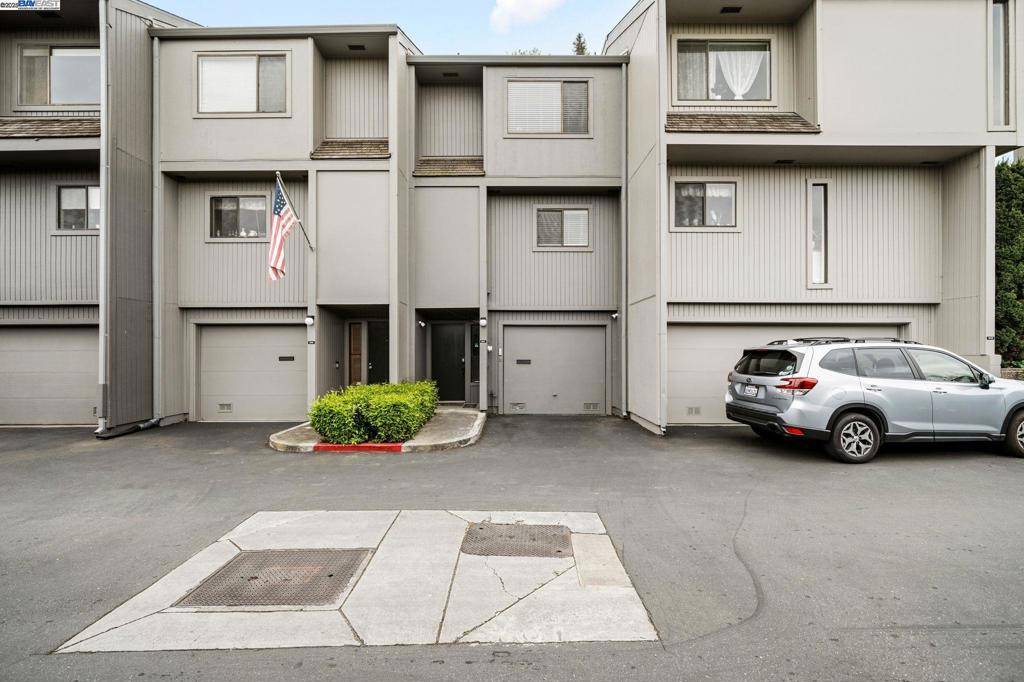 Hayward, CA 94541,1044 Clubhouse Dr