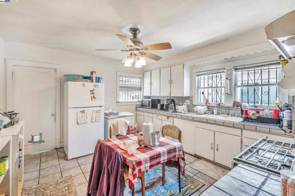 Oakland, CA 94621,1550 79Th Ave