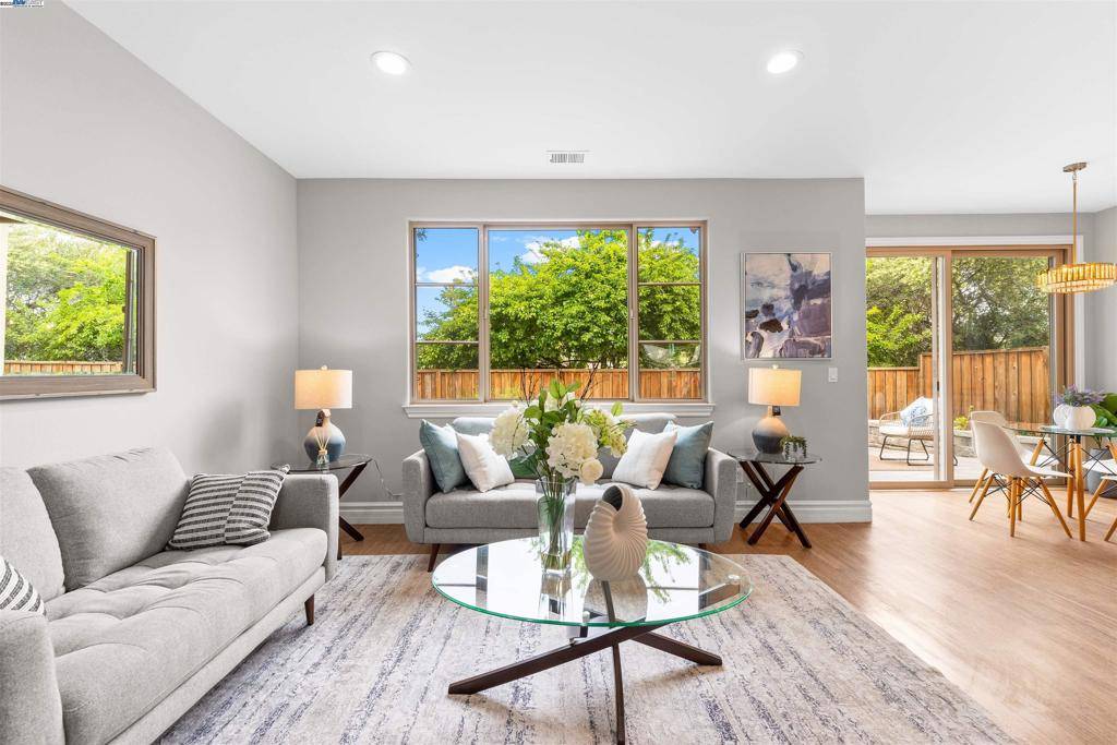 Fremont, CA 94539,43142 Palm Pl