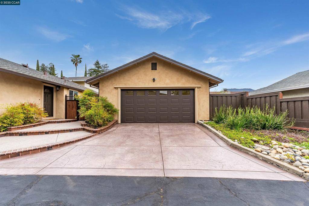 Concord, CA 94521,5588 Gonzalez Ct