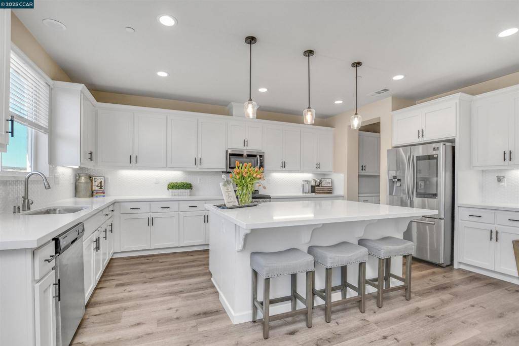 Antioch, CA 94531,5420 Promontory Way
