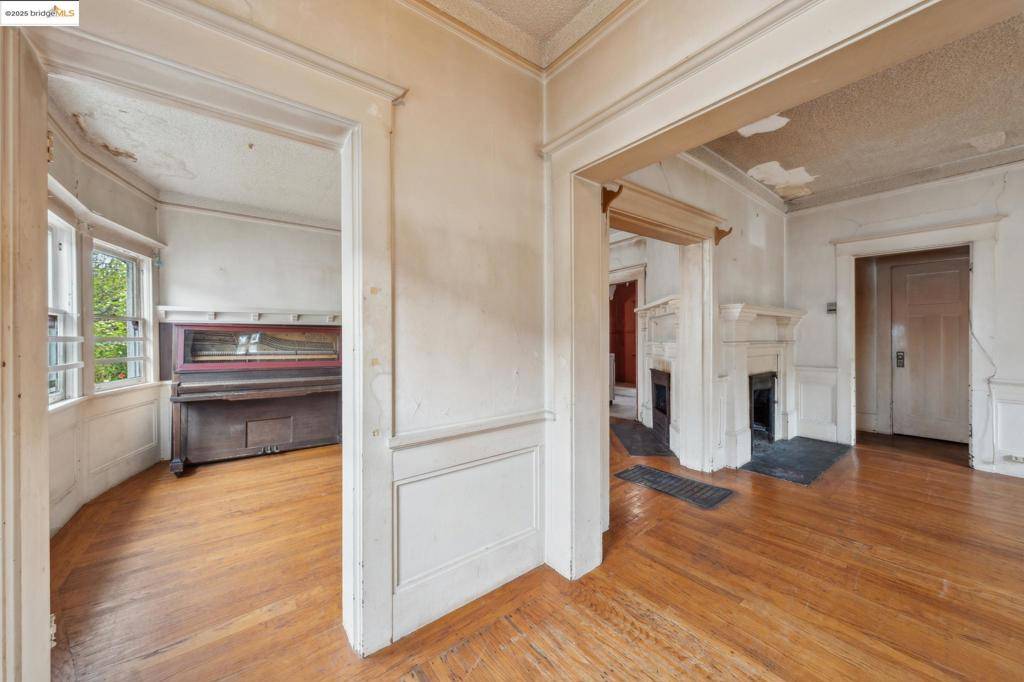 Berkeley, CA 94703,1809 Channing Way