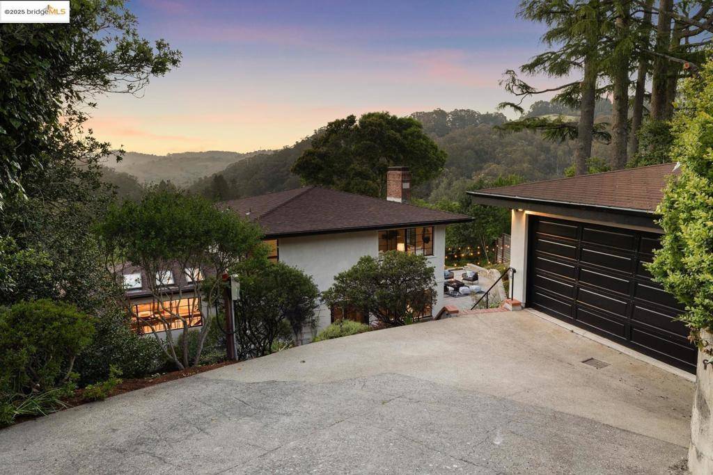 Berkeley, CA 94708,1127 Hillview RD