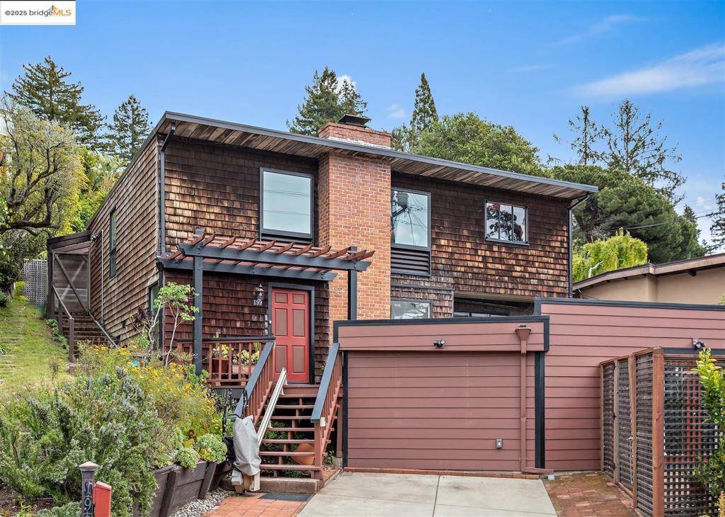 Berkeley, CA 94708,199 Fairlawn Dr