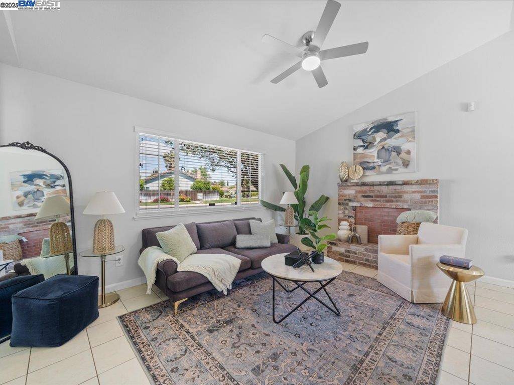 Tracy, CA 95376,1540 W Kavanagh Ave