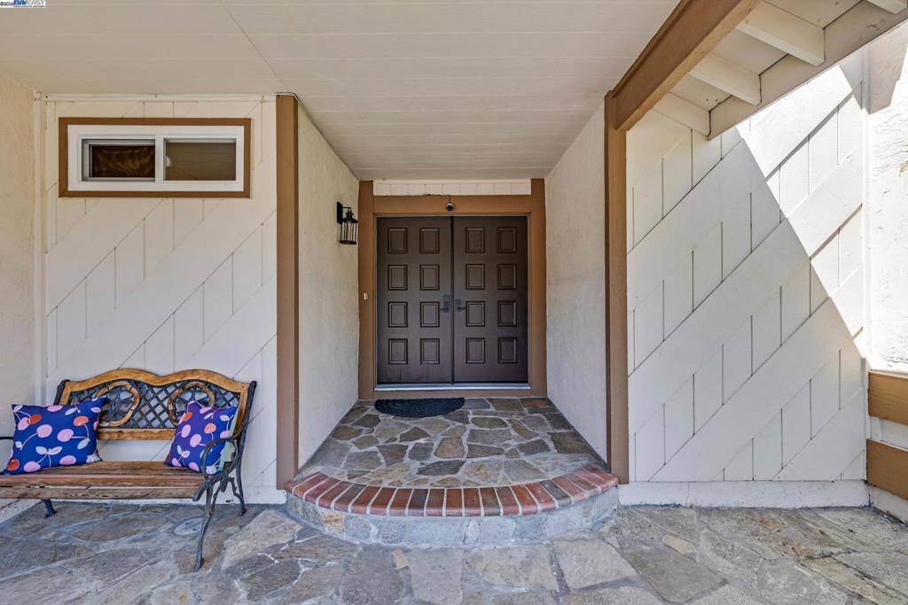 Fremont, CA 94539,45421 Parkmeadow Dr