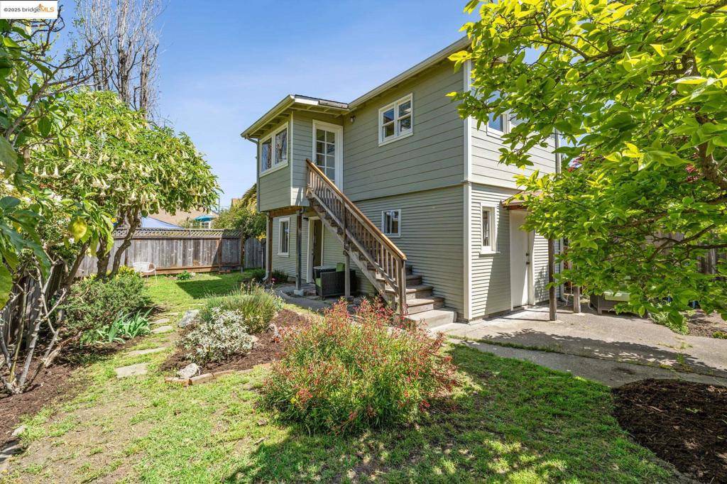Berkeley, CA 94703,1615 Blake St