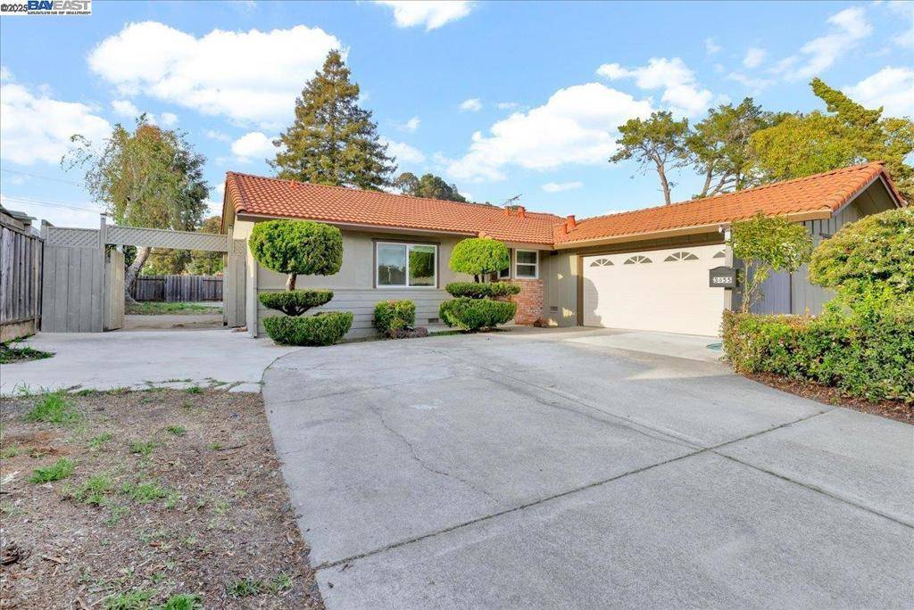 El Sobrante, CA 94803,3455 Fleetwood Dr