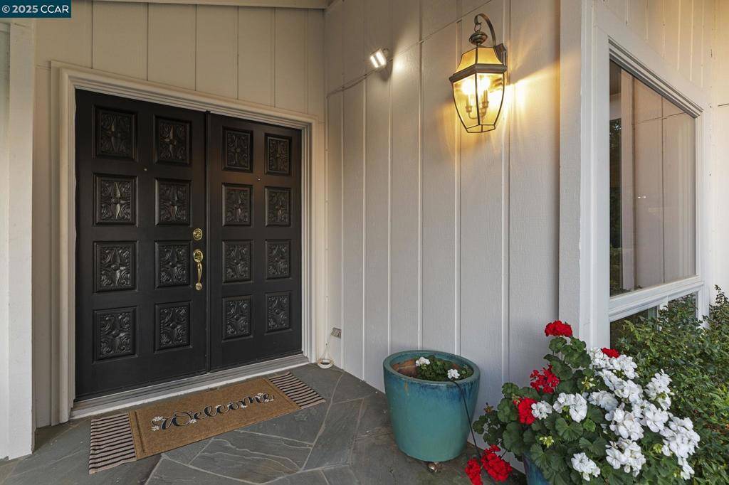 Alamo, CA 94507,120 Heritage Oaks Pl