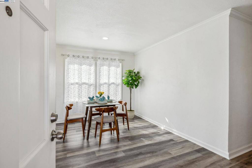 Fremont, CA 94536,37107 Holly St