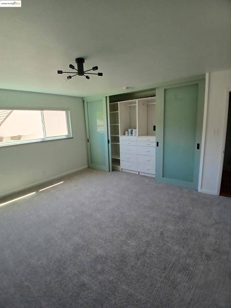 Oakland, CA 94602,1124 Hollywood Ave #3