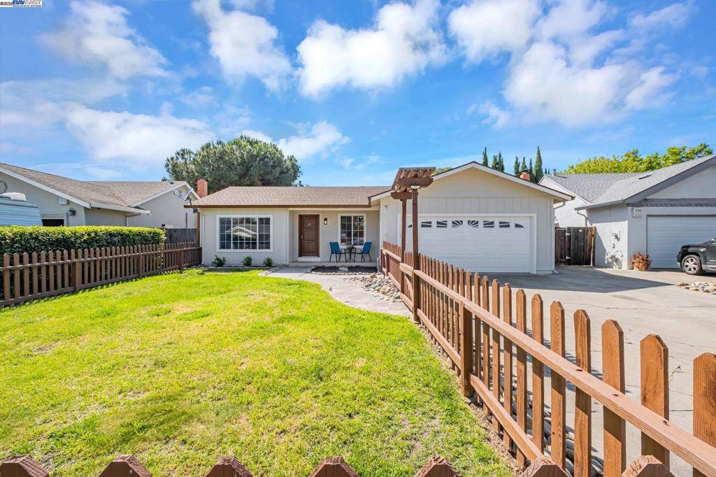 Newark, CA 94560,36339 Beech Pl