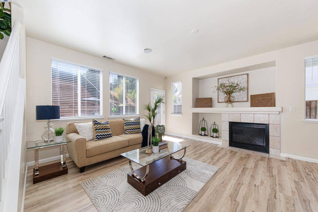 Hercules, CA 94547,193 Ridgeview Terrace