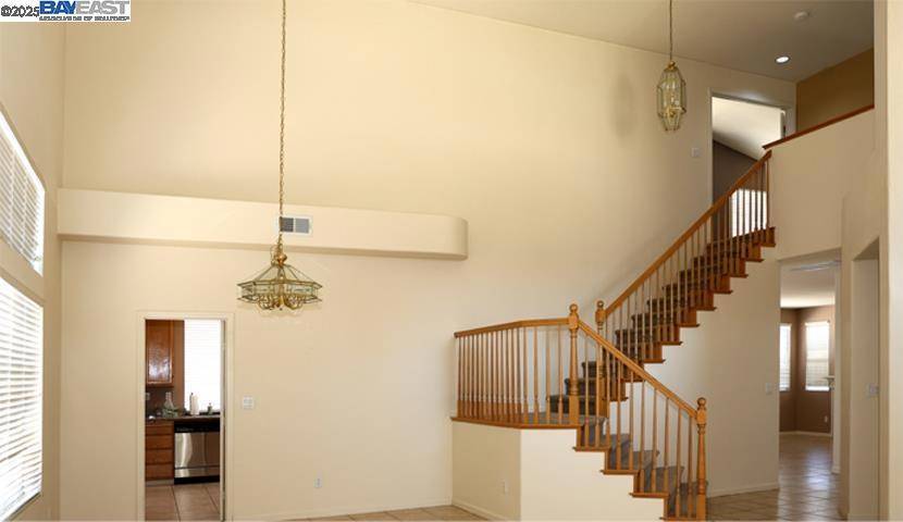 Antioch, CA 94509,2016 Aspen Ct