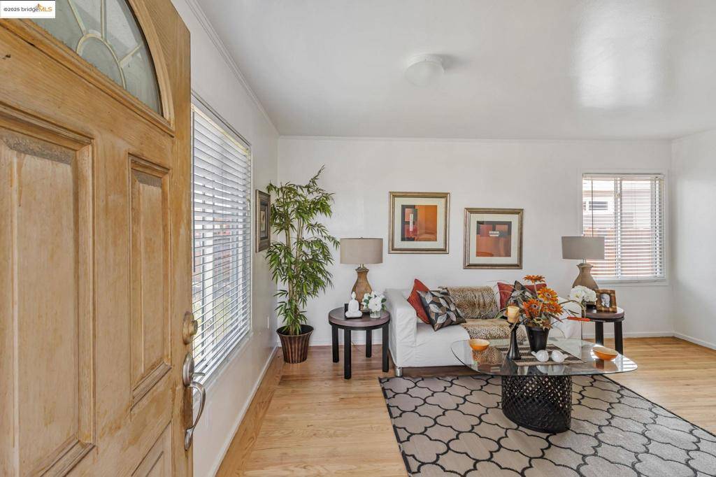 Oakland, CA 94603,210 Kerwin Ave