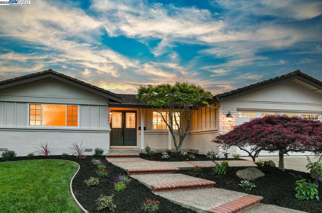 Pleasanton, CA 94588,7864 Fairoaks Dr
