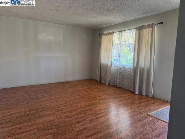 Hayward, CA 94545,26772 Peterman Ave