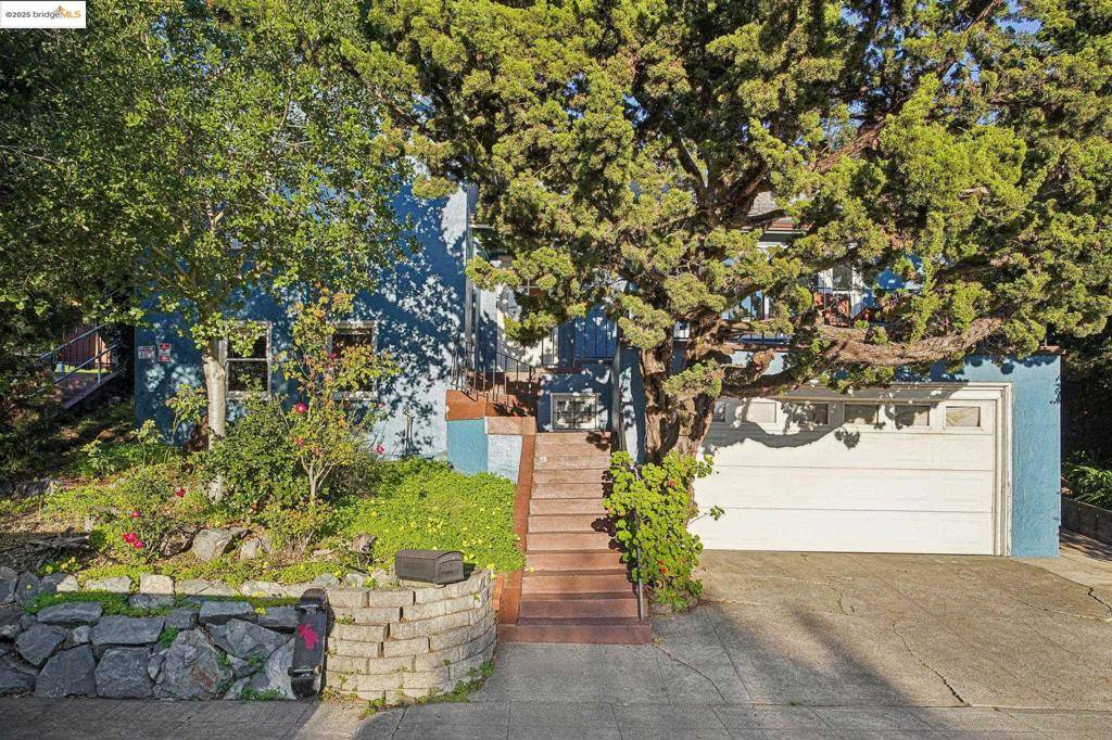 Oakland, CA 94611,6576 Lucas AVE