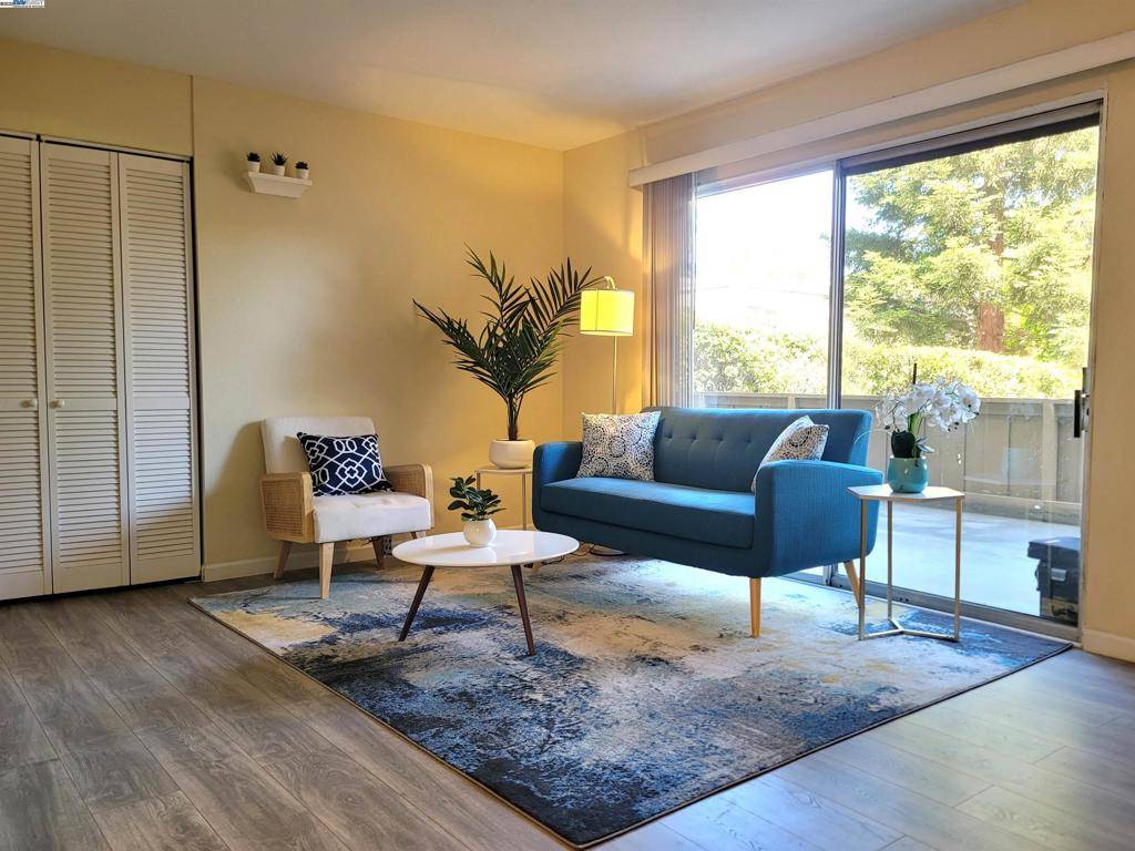 San Jose, CA 95129,320 Auburn Way #25