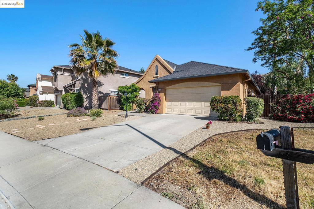 Antioch, CA 94531,4112 Montgomery Hill Dr