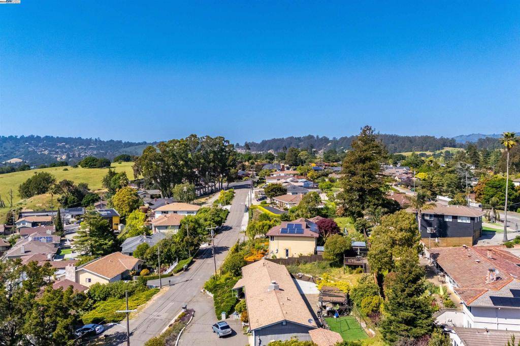 Oakland, CA 94605-5423,11021 OVERMOOR