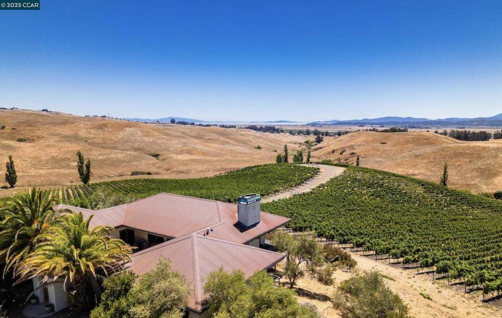 Petaluma, CA 94954,6513 Lakeville Hwy