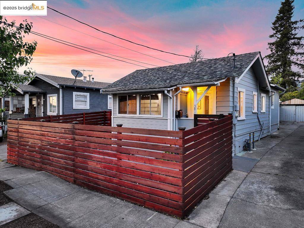 Oakland, CA 94619,3818 Suter ST