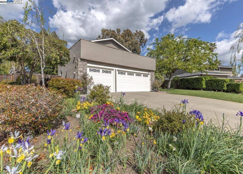 Danville, CA 94526,25 St Joan Ct