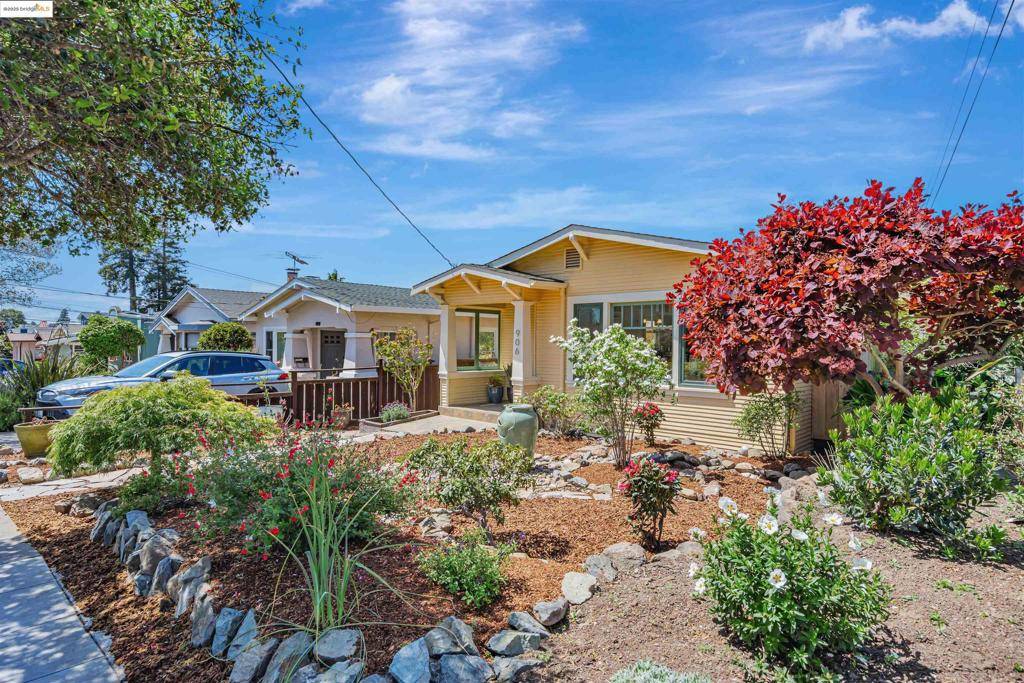 Albany, CA 94706,906 Carmel Ave