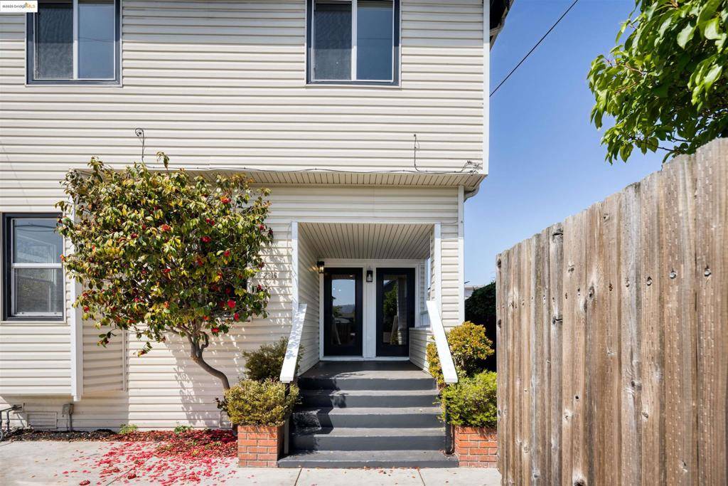 Berkeley, CA 94702,2914 Stanton St
