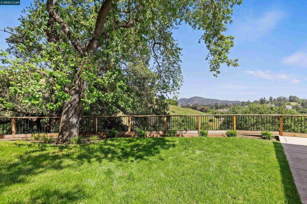 Lafayette, CA 94549,1084 Brown Ave