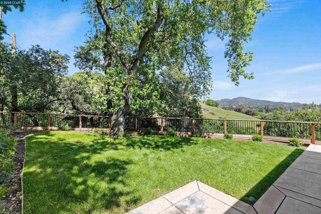 Lafayette, CA 94549,1084 Brown Ave