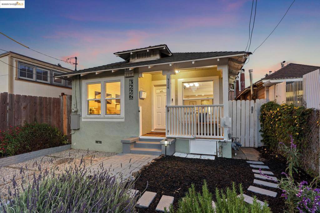 Oakland, CA 94619,3226 Star Avenue