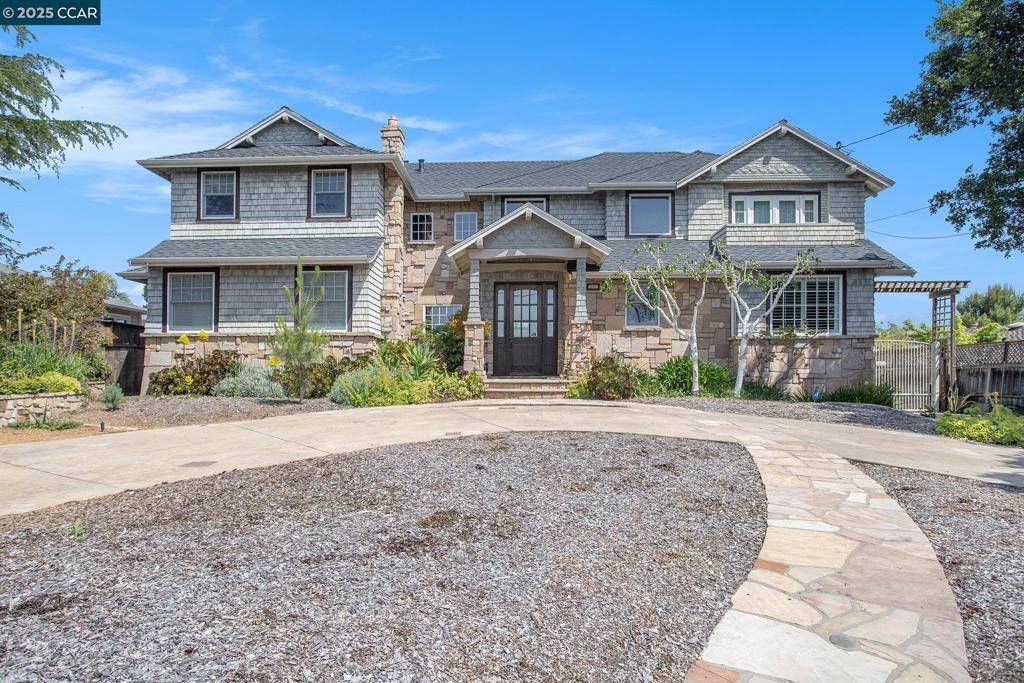 Castro Valley, CA 94546,18047 Reamer Rd