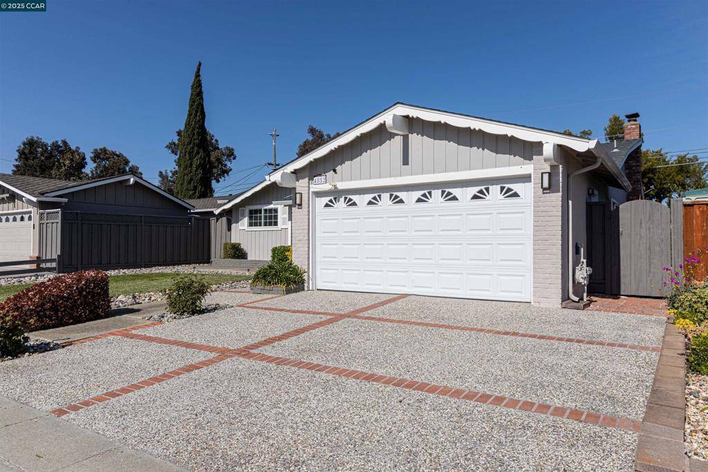 Fremont, CA 94538-3950,4852 Regents Park Ln