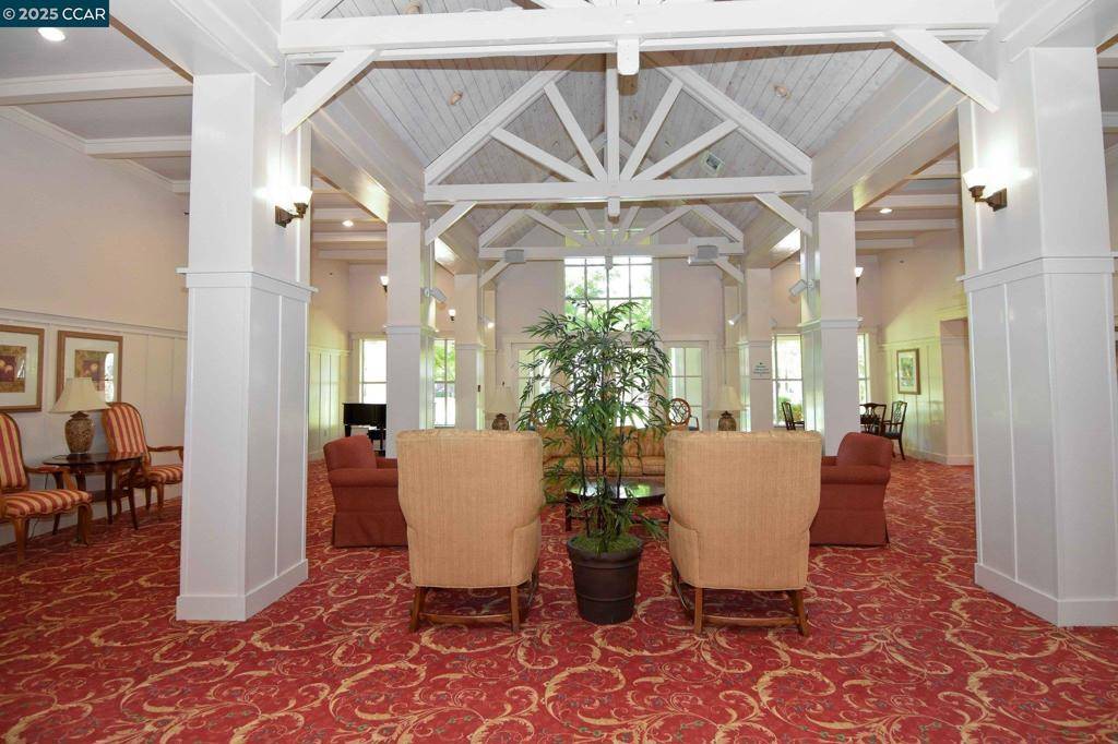 Walnut Creek, CA 94595,1840 Tice Creek Dr #2132