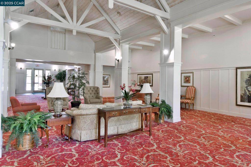 Walnut Creek, CA 94595,1840 Tice Creek Dr #2132