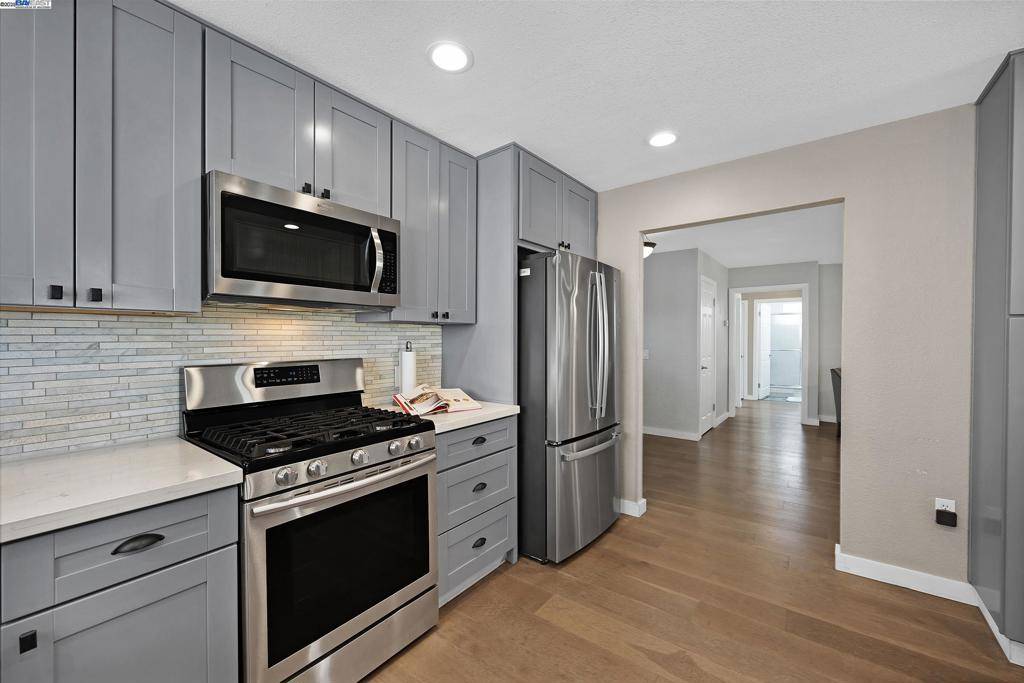 San Ramon, CA 94583,17 Helix Ct