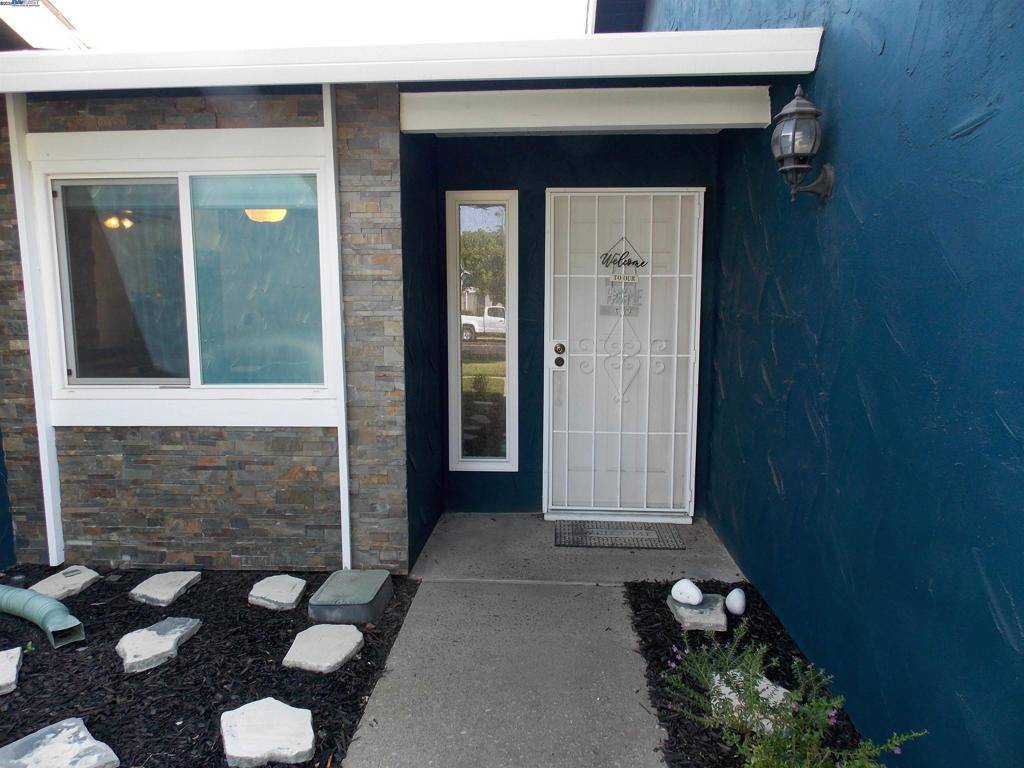 Modesto, CA 95355,1532 Mable Ave