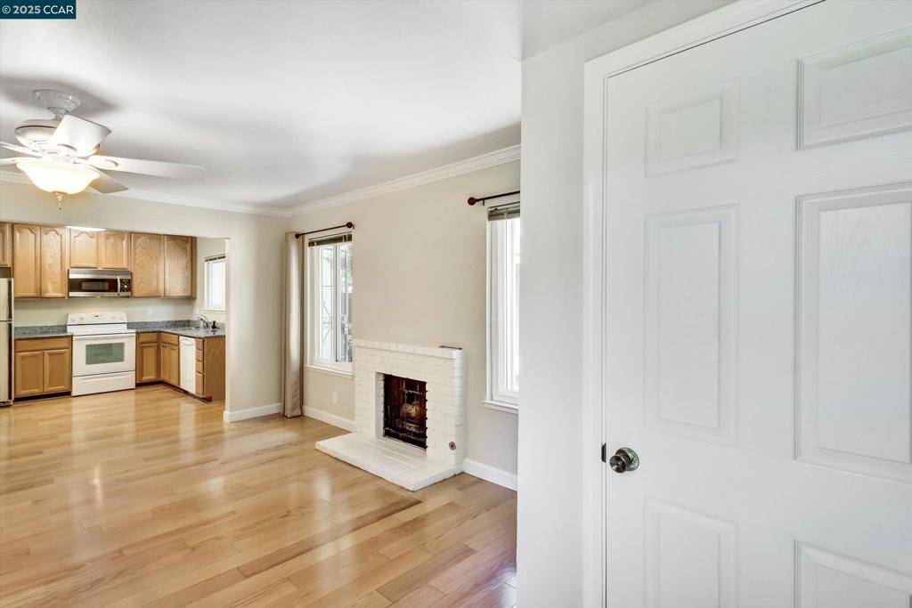 Concord, CA 94521,1598 Schenone Ct #G
