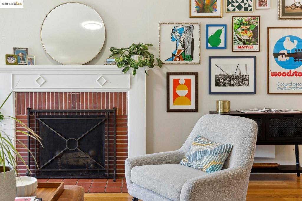 Oakland, CA 94619,4634 Camden St