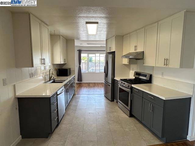 San Leandro, CA 94579,541 Santa Ynez