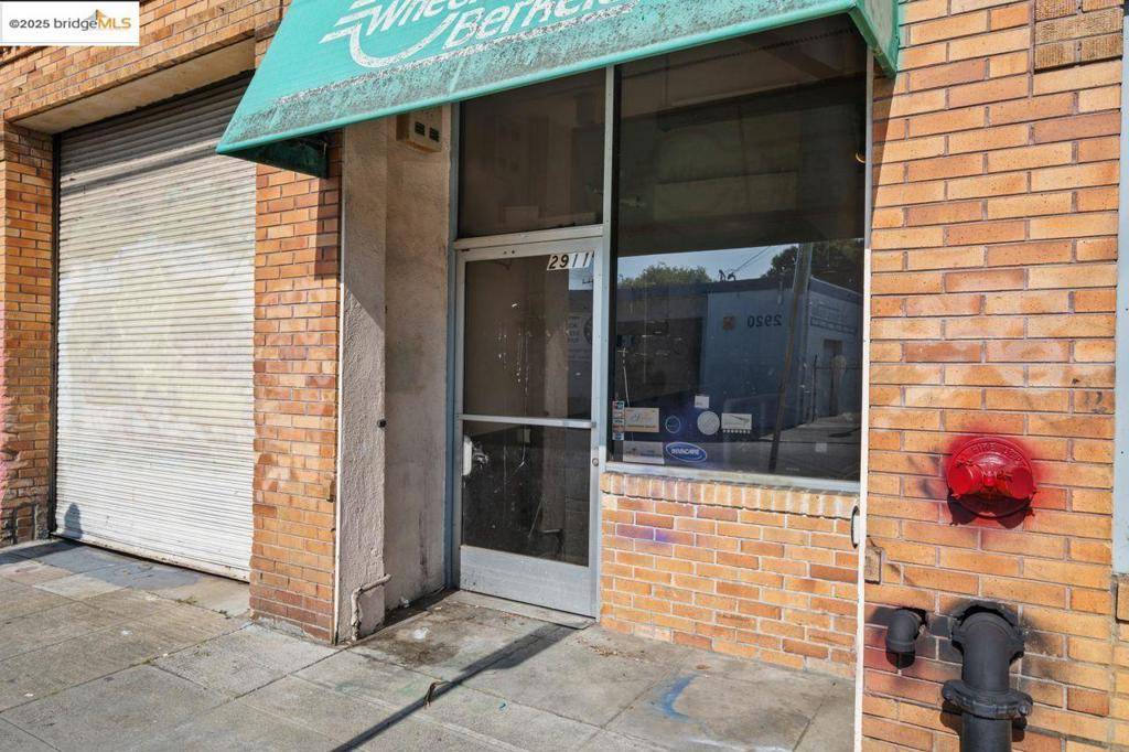 Berkeley, CA 94705,2911 Shattuck Ave