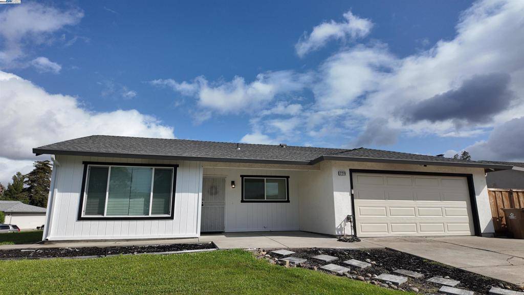 Antioch, CA 94509,2216 Hamlin Dr